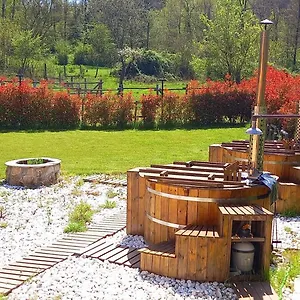 Alloggio per agriturismo Societa' Agricola Lambure Srl, Popiglio